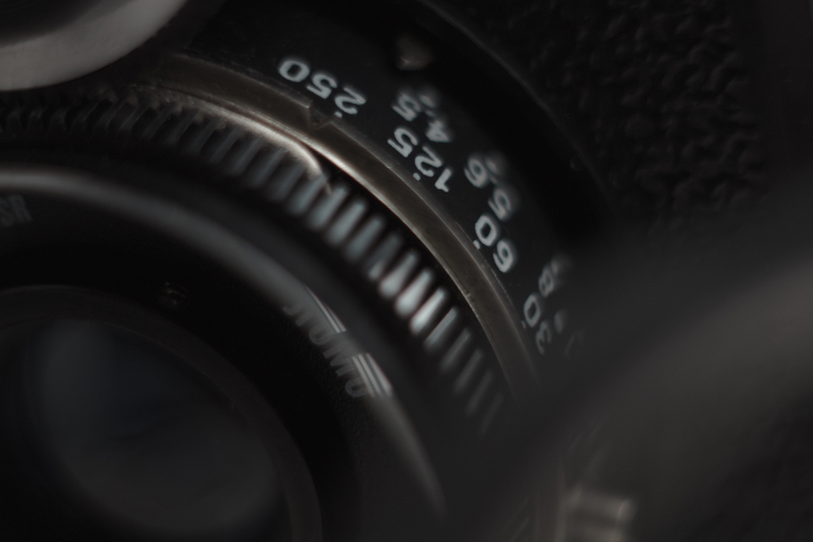 Soviet medium format TLR shutter speed dial close-up