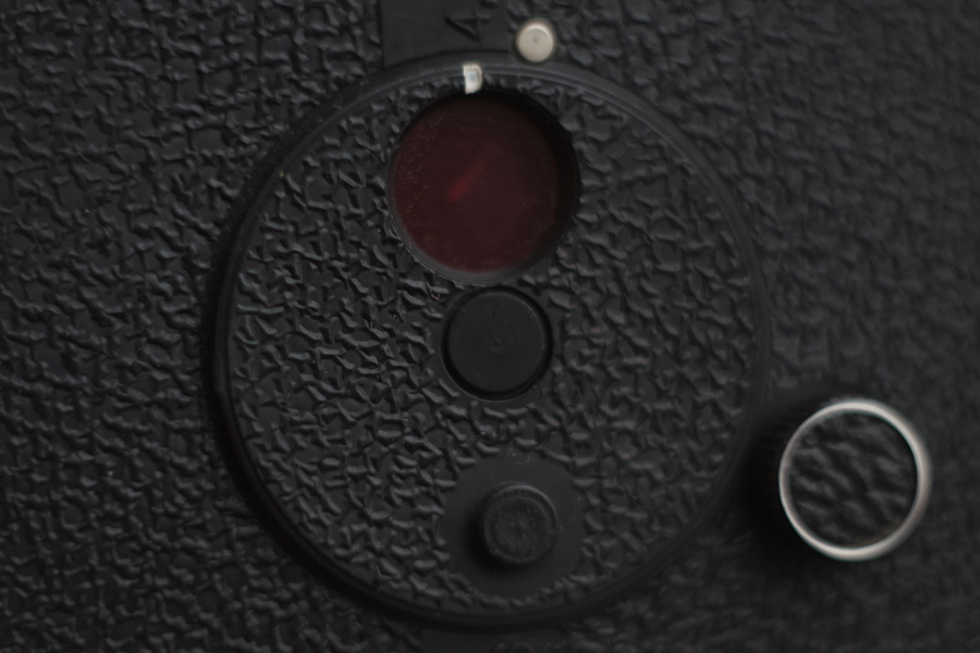 Lubitel-166u back red window