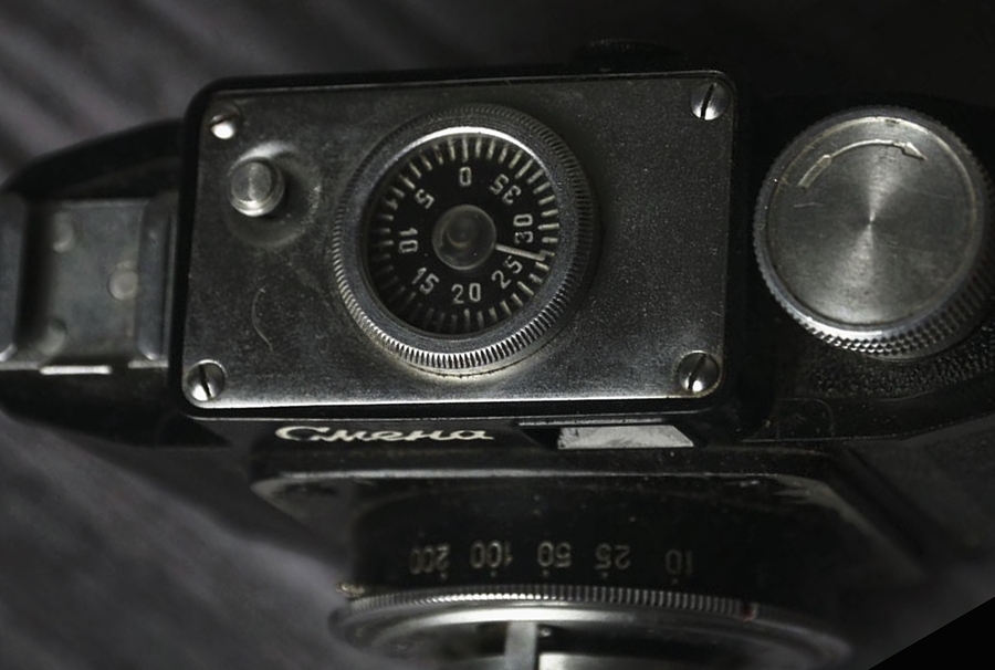 Smena-1 frame counter and top plate