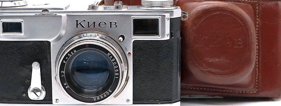 Kiev rangefinder body and leather case