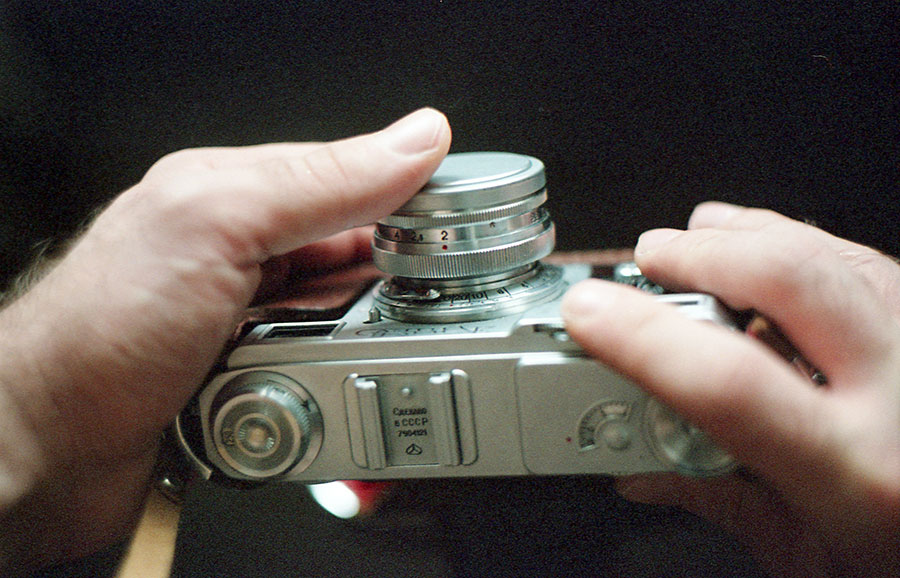 how to use a 35mm rangefinder film camera