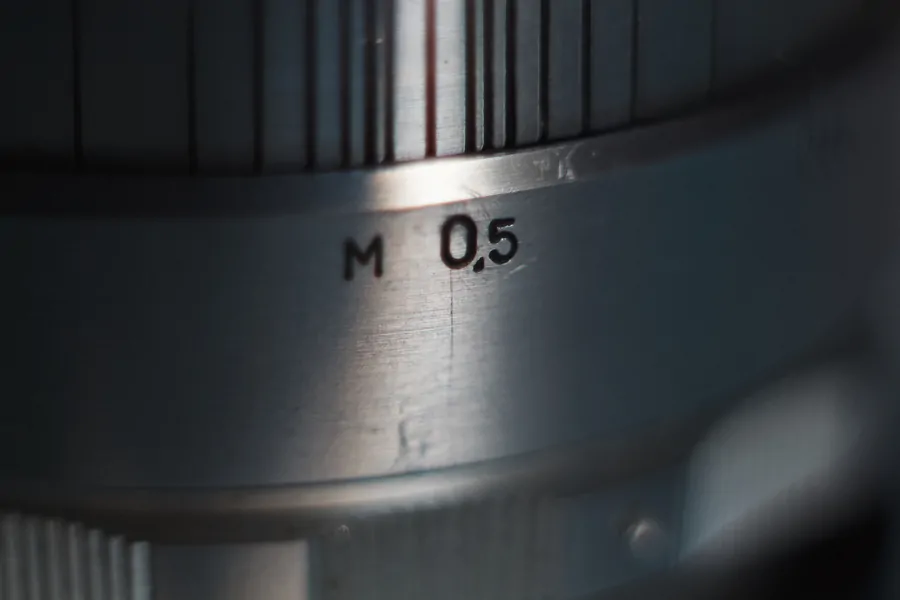 Closest distance of the Helios 44 lens